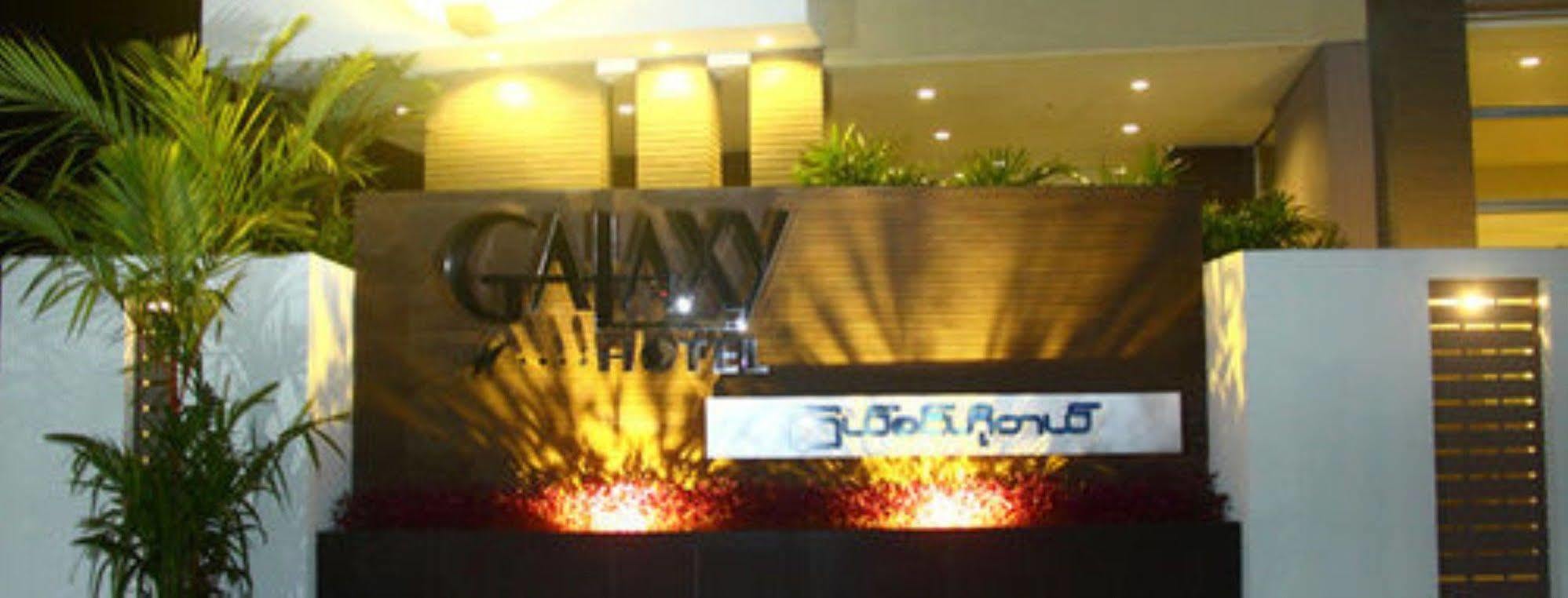 Galaxy Hotel Yangon Dış mekan fotoğraf